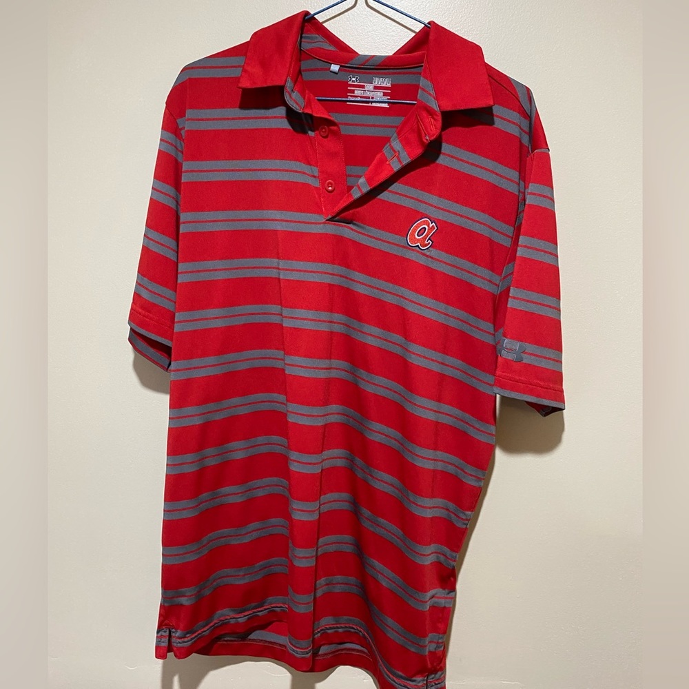 Under Armor brand Atlanta Braves Golf shirt with throwback vintage logo